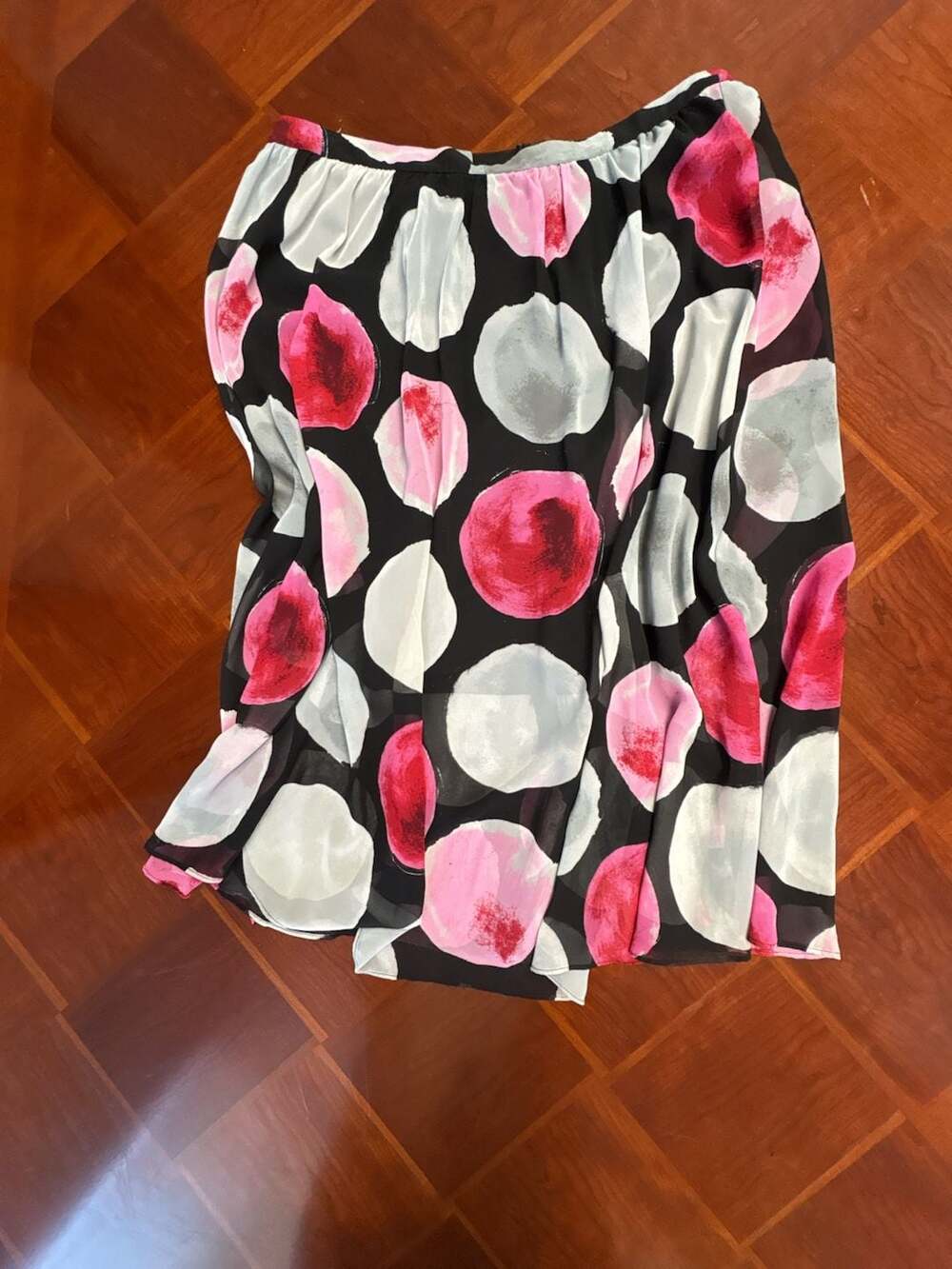 Worthington Women's Black, Pink, and Grey Abstract Circle Print Pleated Skirt, S